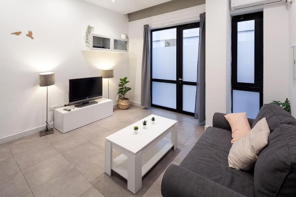 Loft Next To Calle Betis, Best Area Of Seville-Sevillarooms 外观 照片
